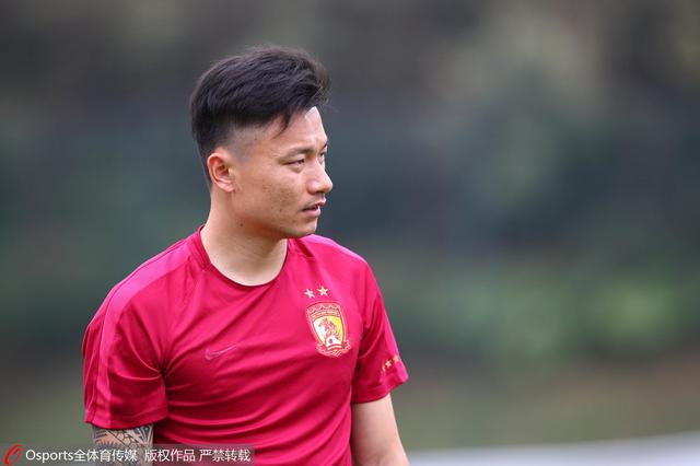 第76分钟，席尔瓦右路传到禁区打在埃泽身上后点杰克逊推射破门，随后裁判吹罚杰克逊越位在先进球无效。